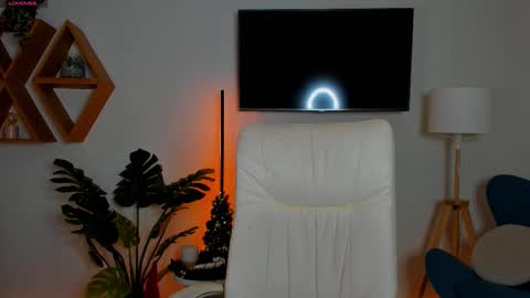 Cherry  Kiss online show from February 2, 7:40 am