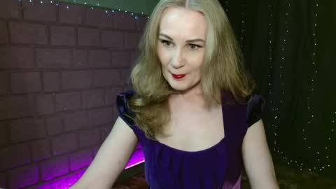 Snapshot of cherry_blossomsx chatting on May 6, 4:01 pm thanks guys see you tomorrow online show from May 6, 4:01 pm
