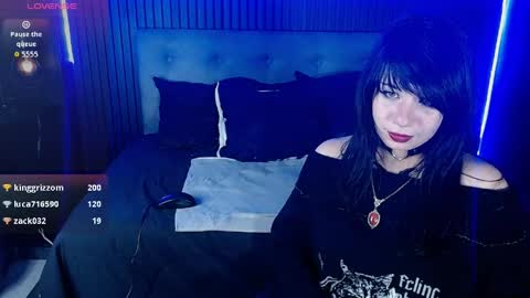 cherry_darck online show from April 18, 7:07 pm