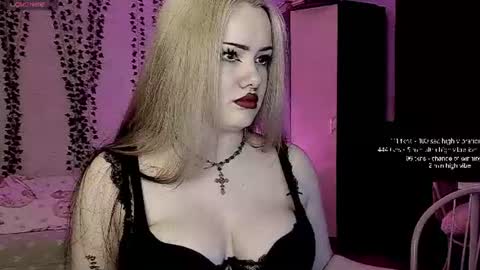 Snapshot of cherry_elfcat chatting on June 29, 12:38 pm cherry_elfcat online show from June 29, 12:38 pm