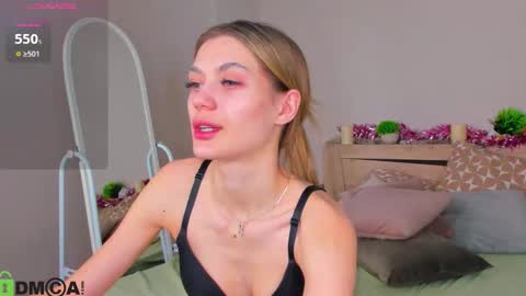 cherry_pr1ce online show from March 8, 11:52 pm