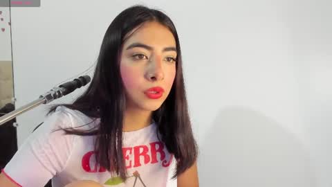 Snapshot of cherry_skinnyy_ chatting on July 27, 2:51 am cherry online show from July 27, 2:51 am
