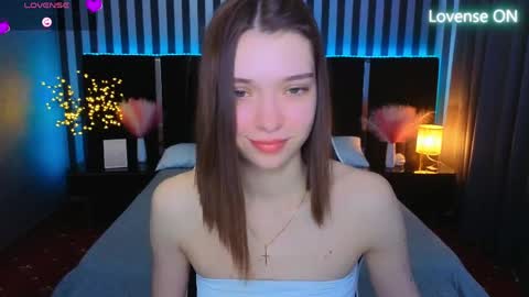 Snapshot of cherry_wipe chatting on May 14, 12:56 pm Cherry Wipe online show from May 14, 12:56 pm