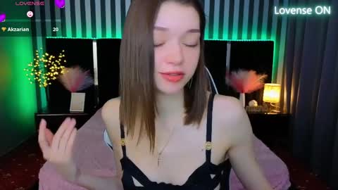 Snapshot of cherry_wipe chatting on June 7, 6:28 am Cherry Wipe online show from June 7, 6:28 am