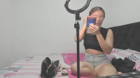 Snapshot of cherryblossom_23 chatting on May 15, 9:33 pm cherryblossom_23 online show from May 15, 9:33 pm