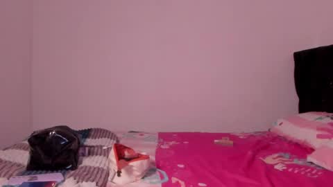 Snapshot of cherryblossom_23 chatting on May 18, 12:07 am cherryblossom_23 online show from May 18, 12:07 am