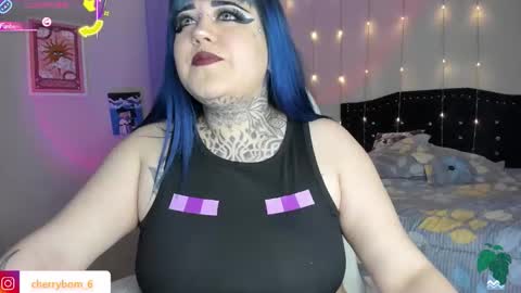  dayis independent model  online show from February 25, 2:43 am