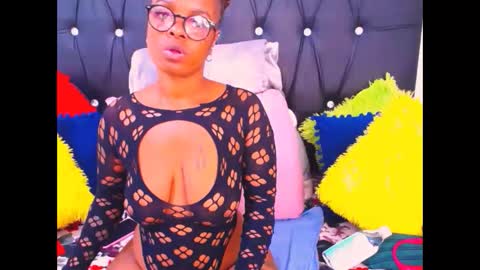 Snapshot of cherrybootyjoy chatting on February 21, 8:59 am cherrybootyjoy online show from February 21, 8:59 am