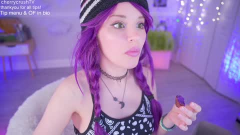 Cherry Crush  online show from February 20, 7:03 pm