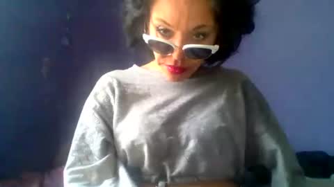 Snapshot of cherryhillss chatting on October 30, 3:02 pm cherryhillss online show from October 30, 3:02 pm