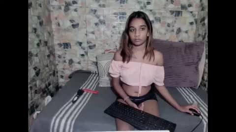 Snapshot of cherryindian694u chatting on April 24, 5:10 am leah is the name online show from April 24, 5:10 am