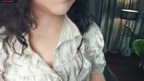 Snapshot of cherrylanding chatting on April 26, 6:16 pm Isabel online show from April 26, 6:16 pm
