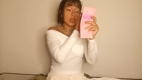 Cherry  online show from January 2, 11:06 pm