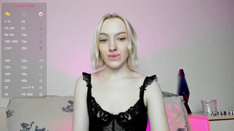 Snapshot of cherylmason chatting on January 9, 9:47 pm Cheryl online show from January 9, 9:47 pm