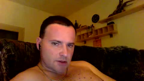 Snapshot of cheryloverboy chatting on January 18, 1:42 am cheryloverboy online show from January 18, 1:42 am