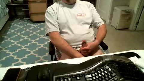 Snapshot of chesbayboy chatting on February 28, 5:08 am chesbayboy online show from February 28, 5:08 am