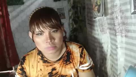 chescahotxxxl online show from April 12, 10:48 pm