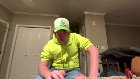 Snapshot of chevycamaro1978 chatting on December 7, 3:14 am chevycamaro1978 online show from December 7, 3:14 am