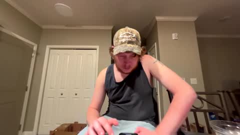 Snapshot of chevycamaro1978 chatting on December 30, 8:32 am chevycamaro1978 online show from December 30, 8:32 am