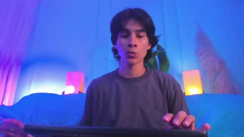 Snapshot of cheys_mast chatting on June 6, 6:34 pm Cheys online show from June 6, 6:34 pm