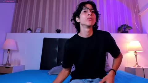 Snapshot of cheys_mast chatting on July 25, 7:55 pm Cheys online show from July 25, 7:55 pm