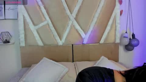 Snapshot of chhloe69 chatting on February 12, 7:09 pm chhloe69 online show from February 12, 7:09 pm