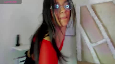 Snapshot of chhloe69 chatting on February 23, 12:57 pm chhloe69 online show from February 23, 12:57 pm