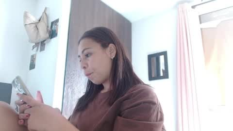 Snapshot of chiara_20 chatting on May 1, 8:02 pm Airam online show from May 1, 8:02 pm