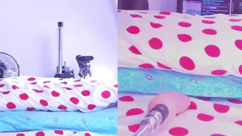 Snapshot of chiara_carter chatting on July 24, 12:19 am chiara online show from July 24, 12:19 am