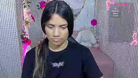 Snapshot of chiara_tay chatting on July 2, 7:09 pm Chiara online show from July 2, 7:09 pm