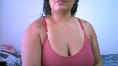 Snapshot of chiarafioree chatting on April 9, 9:53 pm ChiaraFioree online show from April 9, 9:53 pm