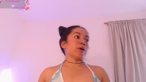 Snapshot of chiarafustox chatting on January 31, 7:11 pm Chiara fustox online show from January 31, 7:11 pm