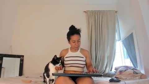 Snapshot of chiarafustox chatting on February 24, 8:07 pm Chiara fustox online show from February 24, 8:07 pm