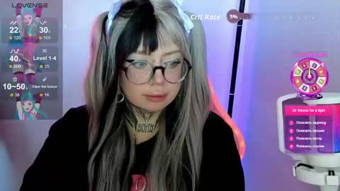 Snapshot of chibiis chatting on May 25, 9:37 am Chi online show from May 25, 9:37 am