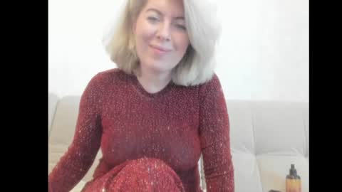 Snapshot of chicafortuna chatting on July 10, 2:38 am NBFG online show from July 10, 2:38 am