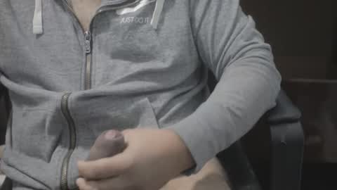 chicagoalex68 online show from December 16, 2:16 am