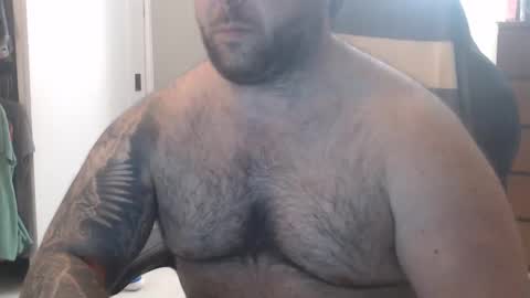 Chicagoguy86 aka Benny Cooper online show from April 4, 5:49 am