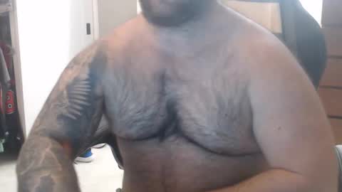 Chicagoguy86 aka Benny Cooper online show from April 6, 4:46 am