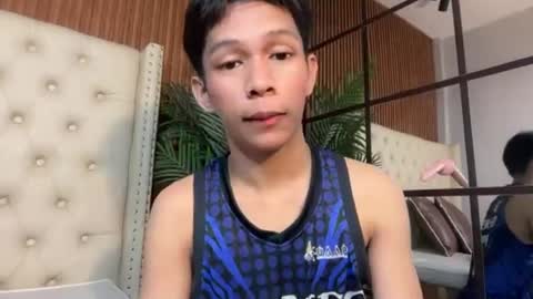 chick_renz online show from June 22, 10:56 am