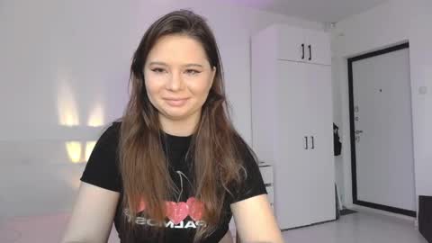 Snapshot of chiculya chatting on April 8, 9:31 am chiculya online show from April 8, 9:31 am