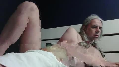 Snapshot of chiguitar chatting on December 8, 2:52 pm chiguitar online show from December 8, 2:52 pm