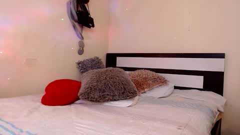 Snapshot of chikandela chatting on May 19, 8:48 pm Valentina online show from May 19, 8:48 pm