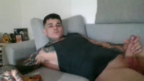 Snapshot of chikoink43 chatting on February 21, 6:07 am chikoink43 online show from February 21, 6:07 am