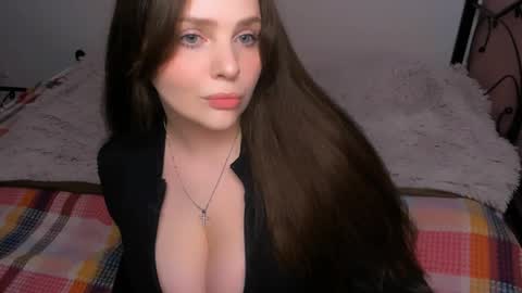 Snapshot of chilivanilla chatting on April 25, 3:53 pm lalaland online show from April 25, 3:53 pm