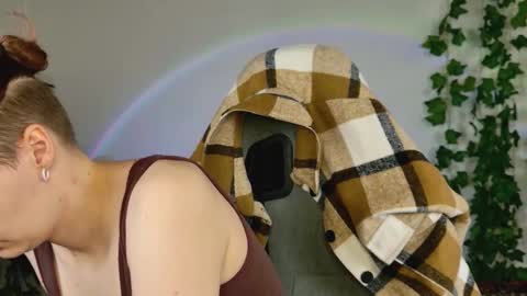 Bella online show from March 30, 9:10 am