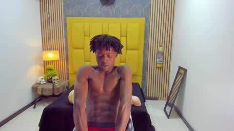 chimi88 online show from December 4, 11:30 am