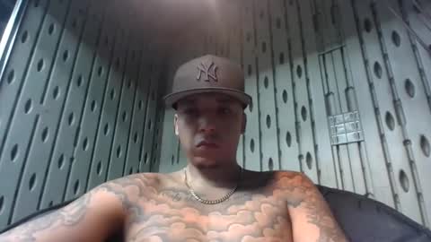 Snapshot of chino880172 chatting on December 10, 11:40 pm CHINO online show from December 10, 11:40 pm