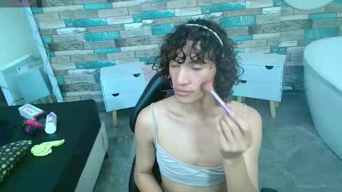 chipi_tay online show from January 9, 7:04 pm