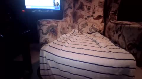 chippy70 online show from November 15, 8:55 am