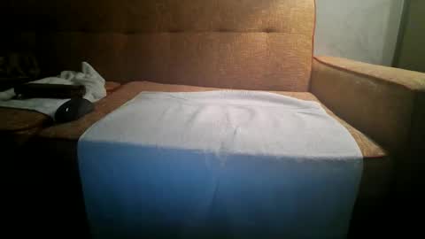 chippy70 online show from February 9, 4:27 am